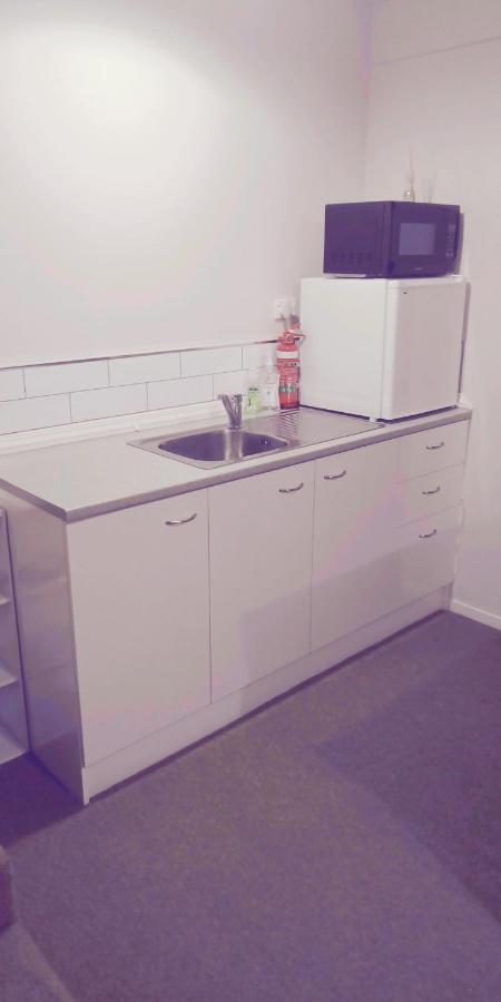 Modest Comfortable Relaxed Home Away From Home With Secure Bike Storage Rotorua Exterior photo